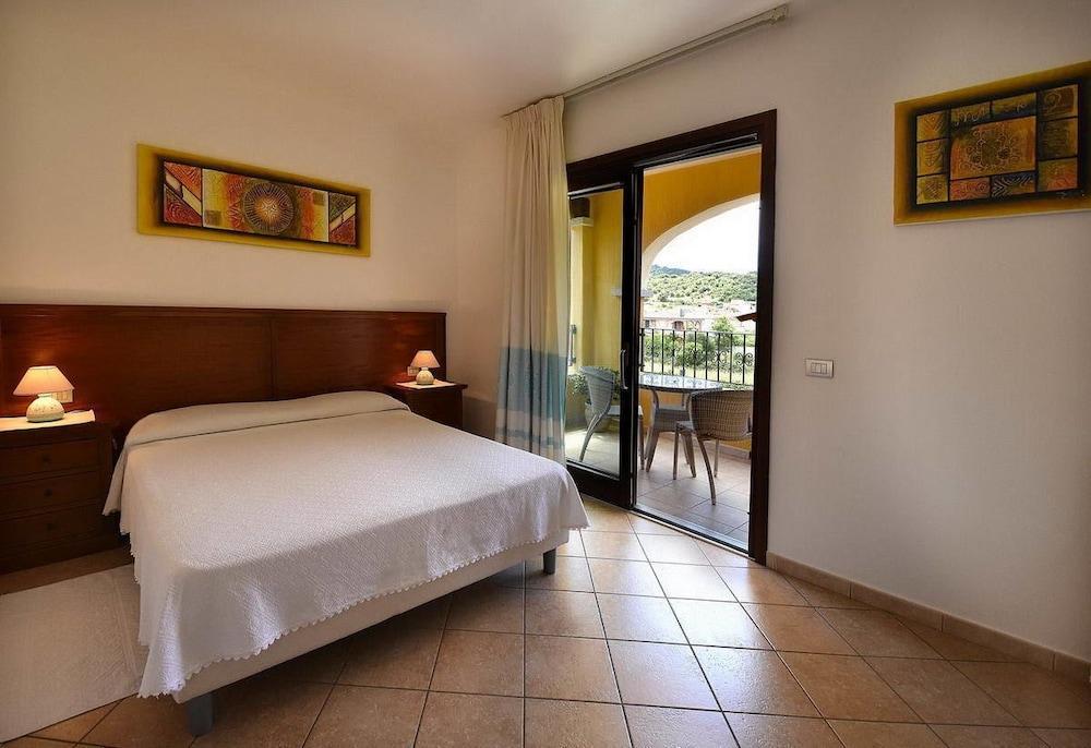Il Girasole Hotel Villasimius Extérieur photo